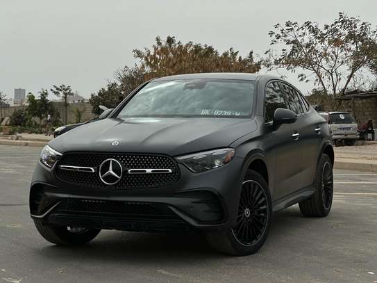 Automobile image 10