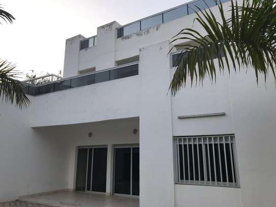 Villa R+1 de Type F6 à louer sur Virage image 4
