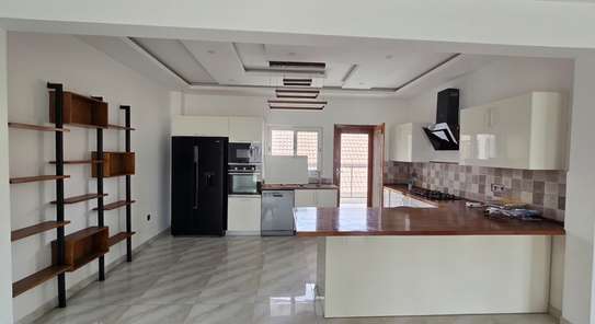 Appartement F6 à louer  Aux Almadies image 6
