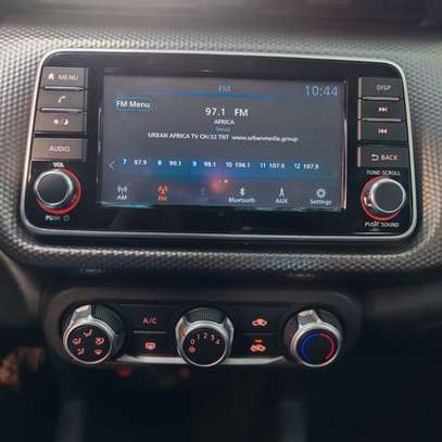 NISSAN KICKS 2020 image 9