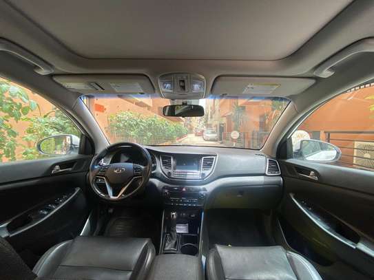 Hyundai Tucson image 3