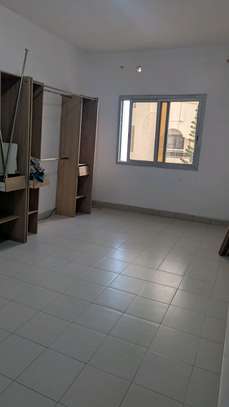 À louer, appartement, 2e étage image 6
