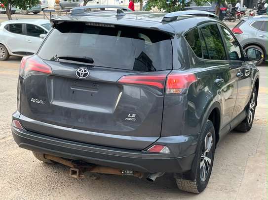 Toyota Rav4 2018 image 7