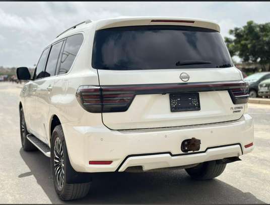 Nissan patrol 2018 version 2023 image 4