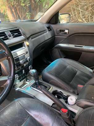 Ford Fusion image 10