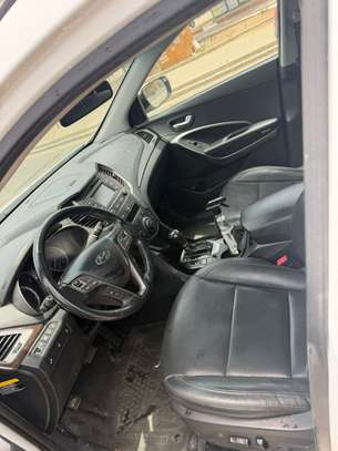 HYUNDAI SANTA FE 2017 image 4