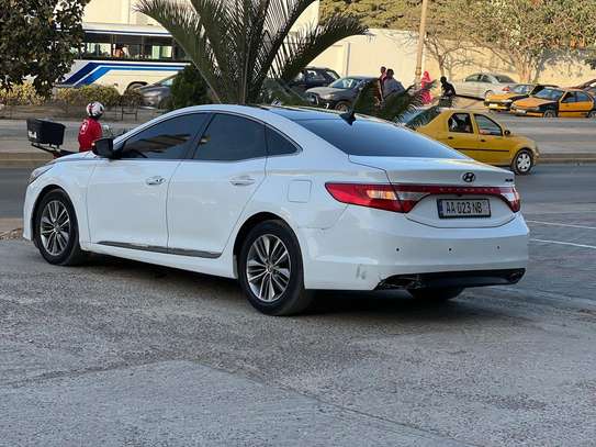 HYUNDAI GRANDEUR 2015 VERSION HG-300 image 5