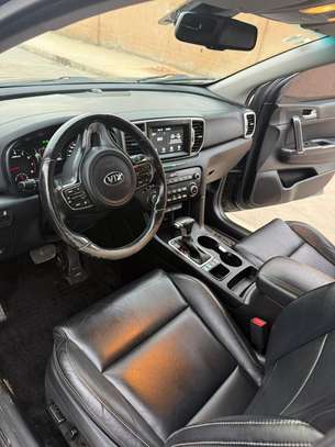Kia sportage 2018 EX image 4