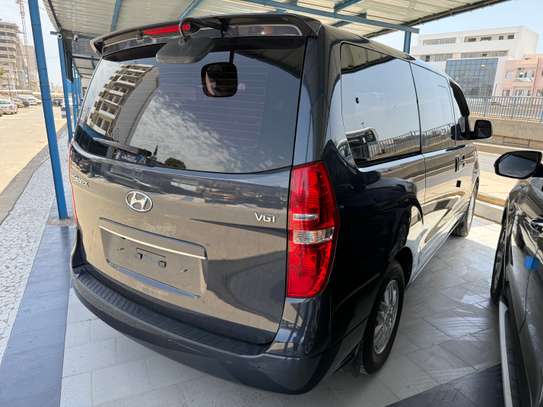 Hyundai Starex  2017 image 6