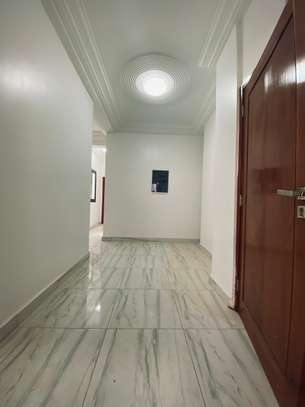 Bel appartement aux Almadies (zone de recasement) image 5