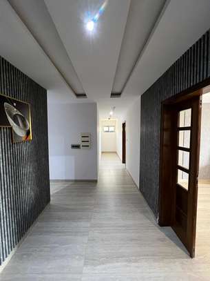 F4 de 210 m² à vendre à Fann résidence image 8