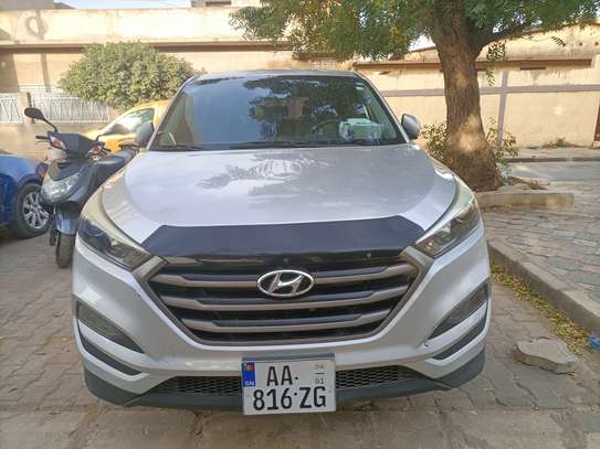 HYUNDAI TUCSON image 1