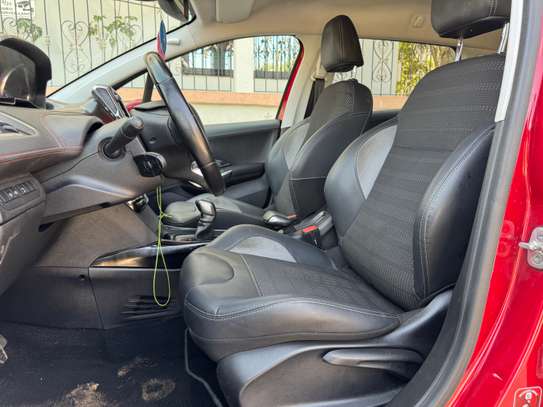 Peugeot 2008  2016 image 3