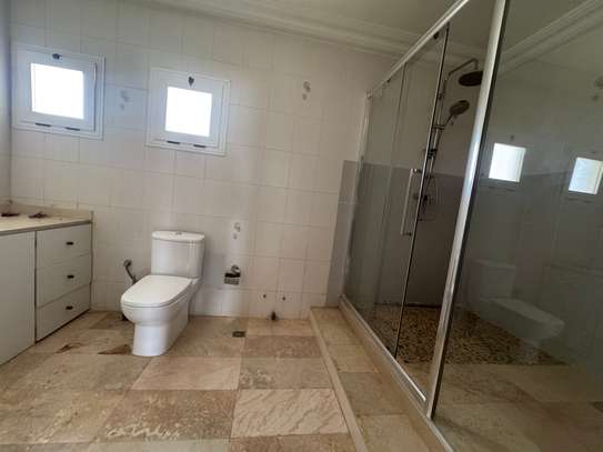 Penthouss à louer au Almadie 4 chambres côte Sonatel image 6