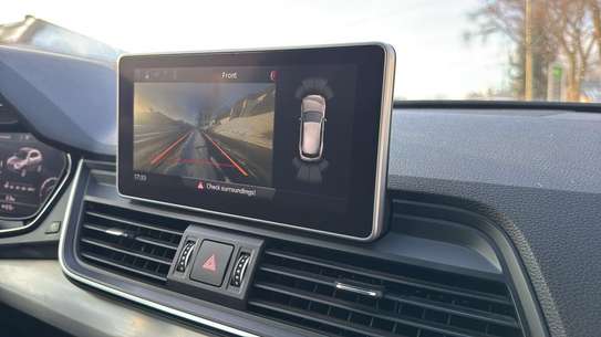 Audi Q5 S Line image 8