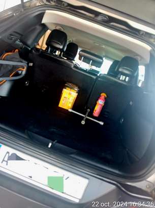 Jeep Cherokee image 10