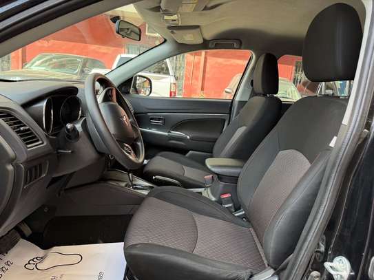 Mitsubishi outlander image 8