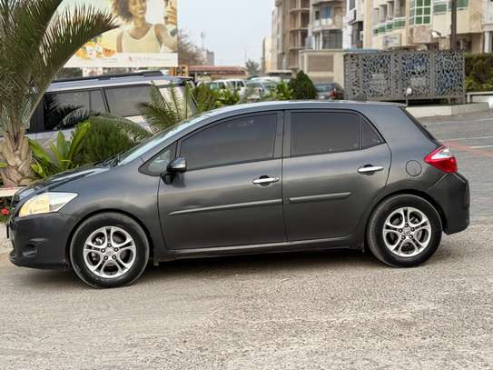 Toyota Auris image 12