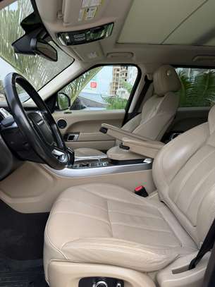 Range Rover Sport HSE image 7