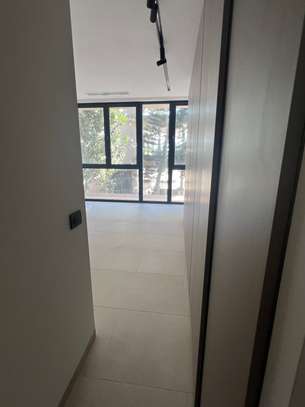 Bel appartement F3 en duplex à louer aux Almadies image 11