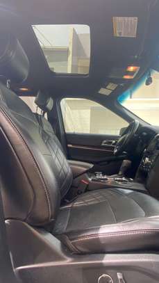 2017 FORD EXPLORER PLATINIUM image 7