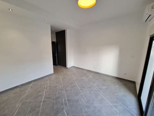 APPARTEMENT F4 GRAND STANDING NEUF POINT E image 4
