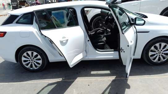 RENAULT MEGANE 4 image 1