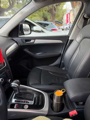 Audi Q5 2015 image 4