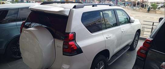 TOYOTA PRADO VX 2018 image 10