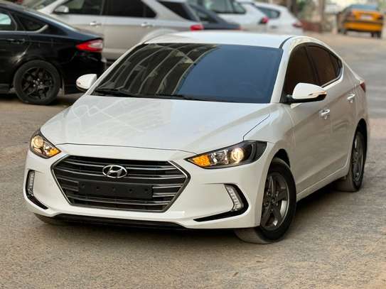 Hyundai avante image 2