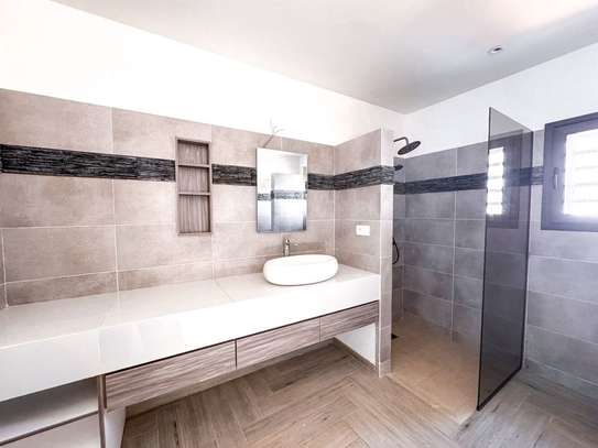 Belle Villa avec piscine a louer a Nguerigne image 12