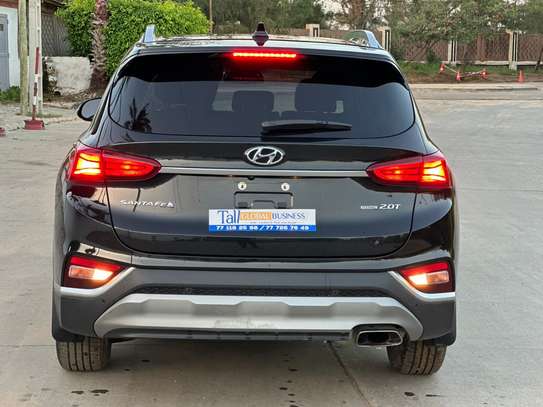 Hyundia santafe image 6