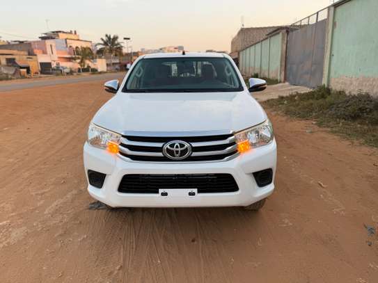 Toyota Hilux 2018 image 3
