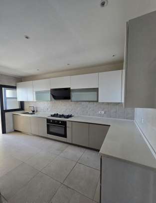 Appartement F4 Avec Vue Sur Mer et Terasse au Plateau image 2