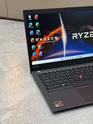 Lenovo ThinkPad T14s image 1