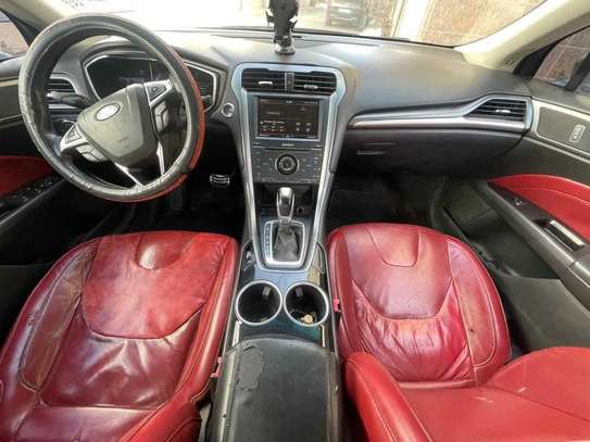 Ford Fusion Titanium 2013 image 8
