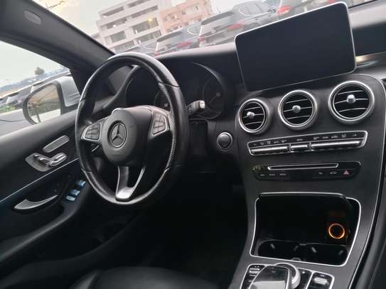 Mercedes GLC 300. ANNÉE 2017 image 9