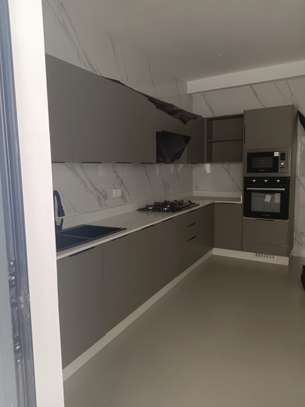 Des F4  neufs à louer au point de 173 m² image 9