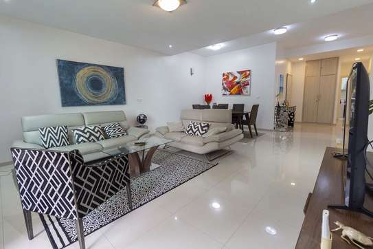 Appartement F3 meublé à louer aux Almadies image 2