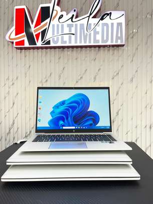 Hp 840 g8 I7 image 1