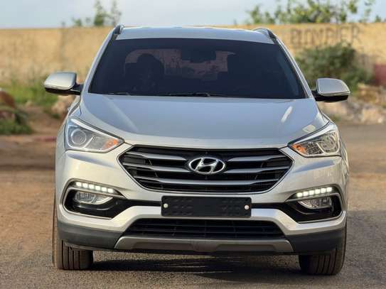 Hyundai SantaFe 2017 image 1