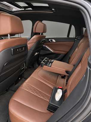 BMW X6 M40 i image 6