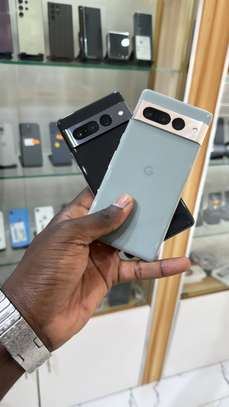 Google pixel7 pro 128giga Ram12 image 1