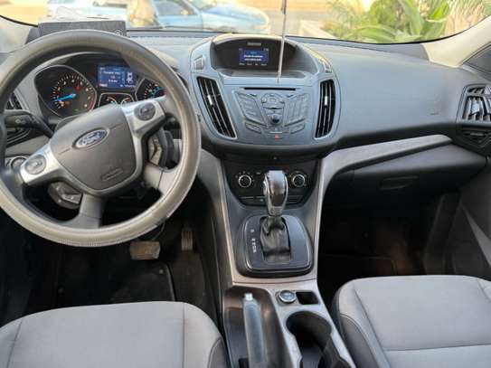 Ford Escape image 6