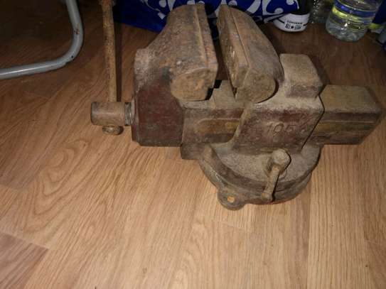 Étaux image 2