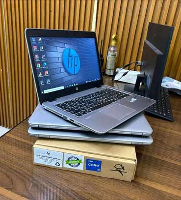 Hp 840 g3 i5 neuf+sac offert image 1