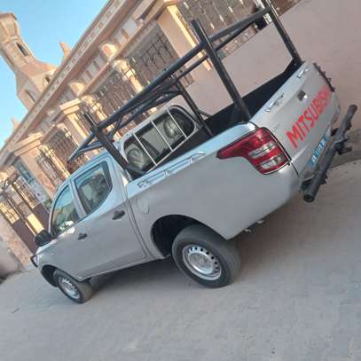 MITSUBISHI L200 2017 image 3