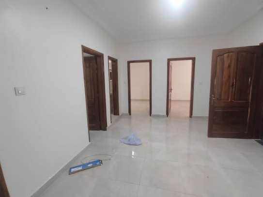 Joli Appartement  cité batrain proche de KFC MERMOZ image 4