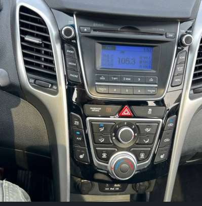 Hyundai Elentra GT 2017 image 2