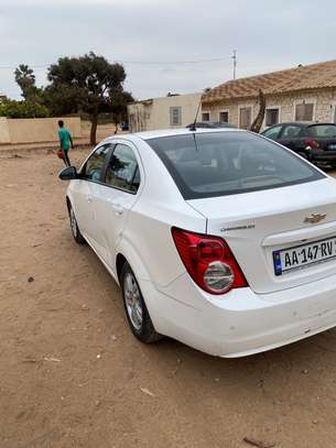 Chevrolet Aveo 2015 image 4